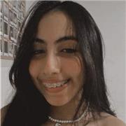 Estudiante de secundaria/ 15 años/ cuida a los niños y ayuda con tareas de matemáticas